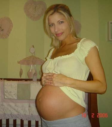 женщина на 32 неделе беременности