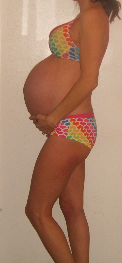 девушка на 35 неделе беременности
