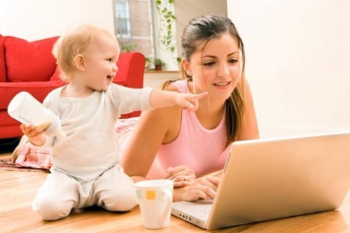 Как заработать деньги молодой маме, которая может работать только на дому?