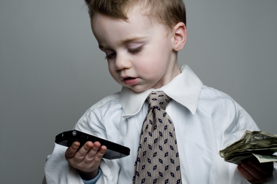 Нужен ли ребенку мобильный телефон?