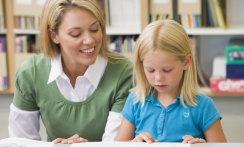 Домашние задания в школе. Помогать их делать первокласснику или нет?