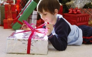 Какой подарок выбрать ребенку (от шести лет до четырнадцати) на Новый год?